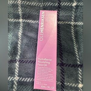 OLE HydraBarrier Nourishing Oil